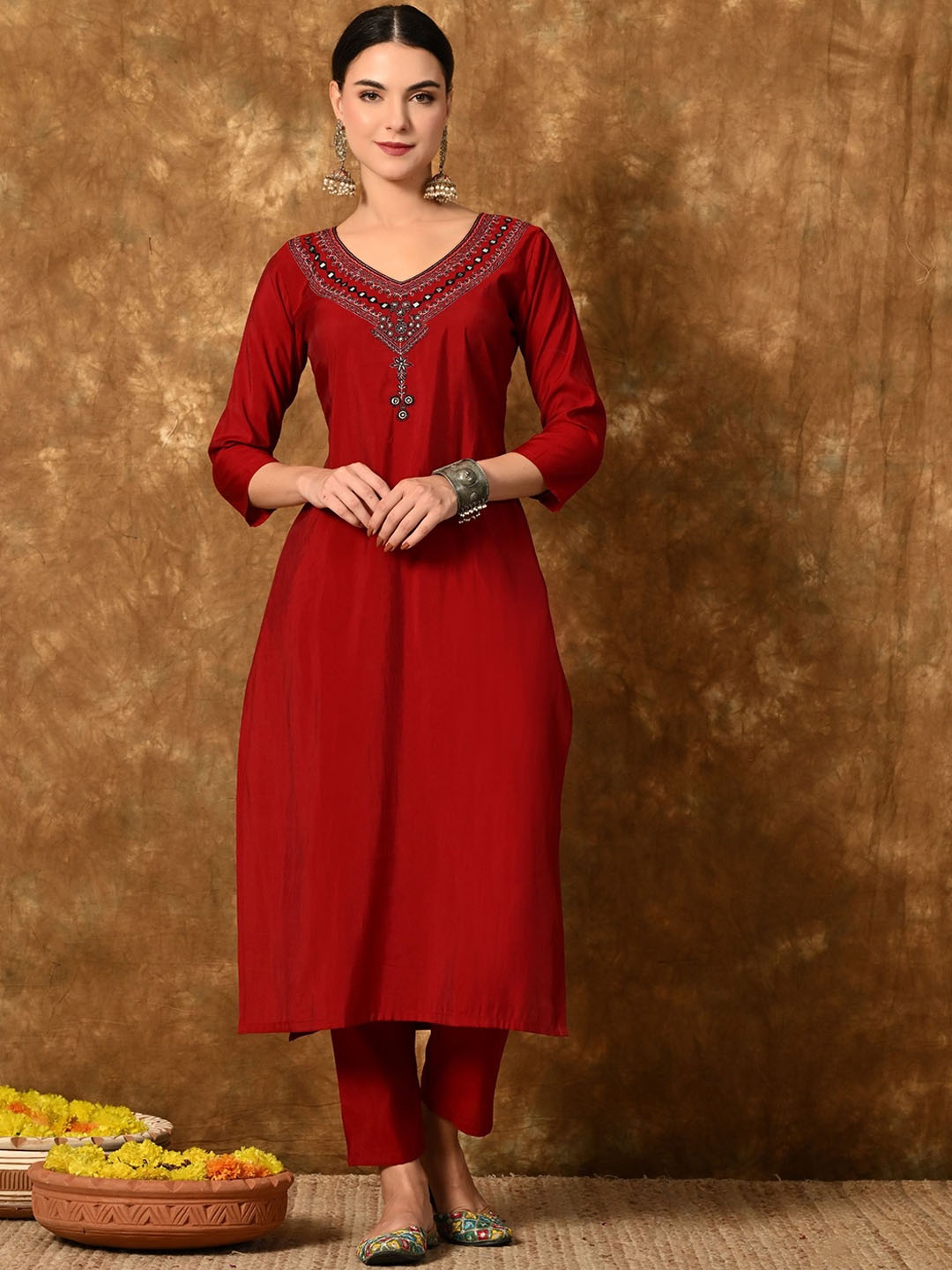 

Mesqlu V-Neck Floral Yoke Design Thread Work Straight Kurta with Trousers, Red