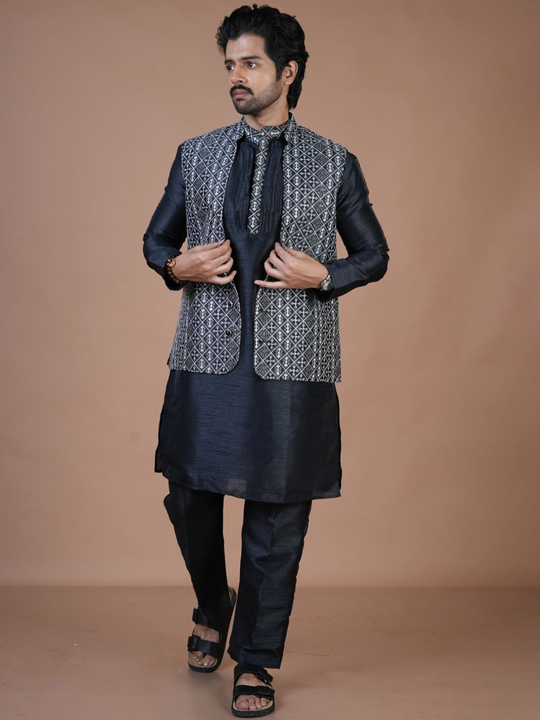 

ARYA Mandarin Collar Regular Thread Work Chanderi Silk Kurta With Jacket With Trouser, Black