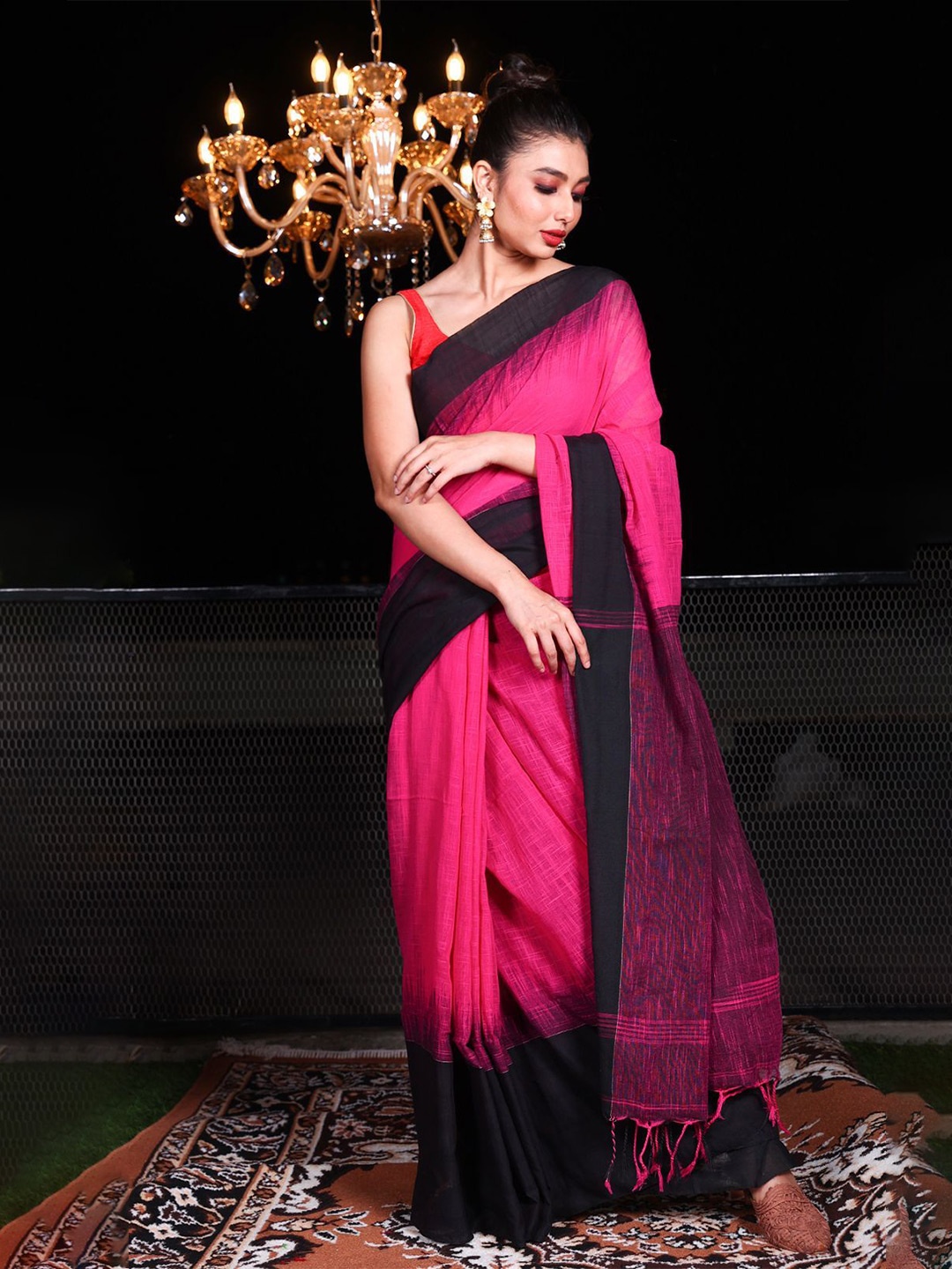 

Charukriti Women Pure Cotton Ikat Saree, Fuchsia