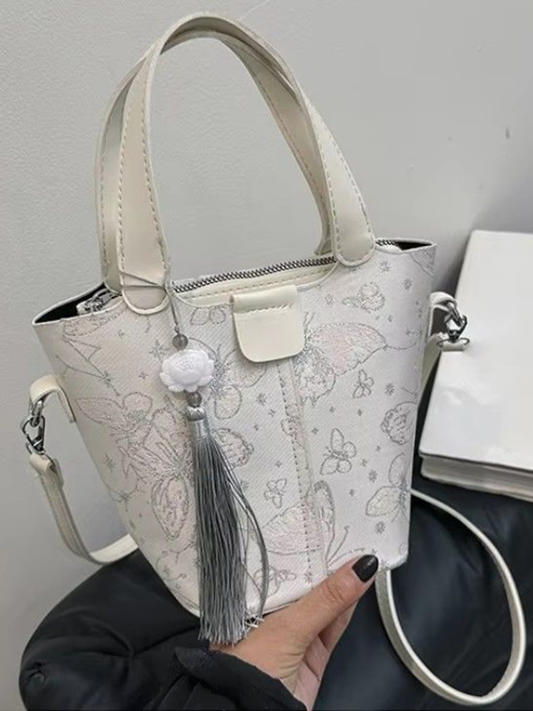

StyleCast Printed Bucket Handheld Bag, White
