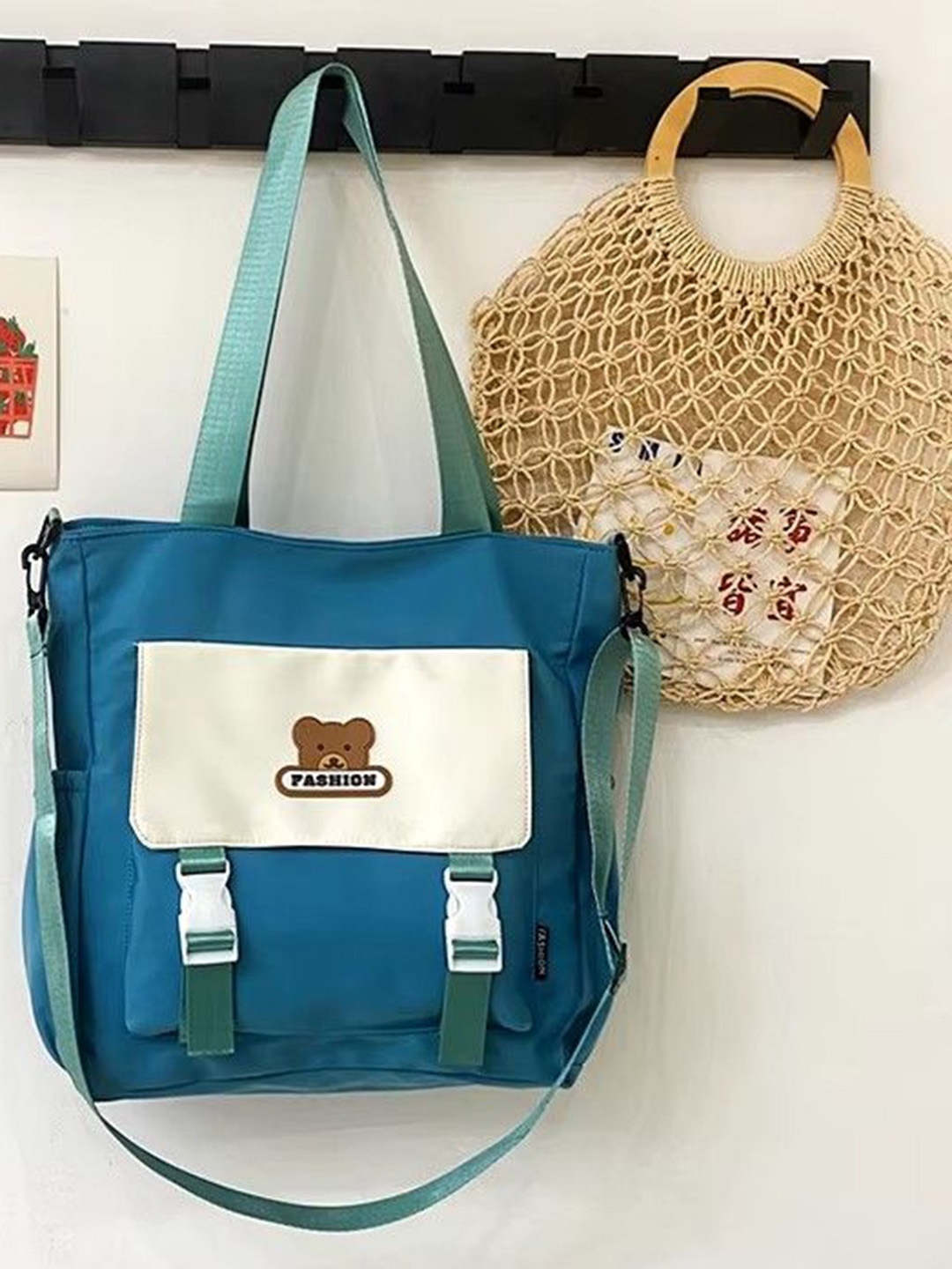 

StyleCast Blue & White Graphic Printed Cotton Shoulder Bag