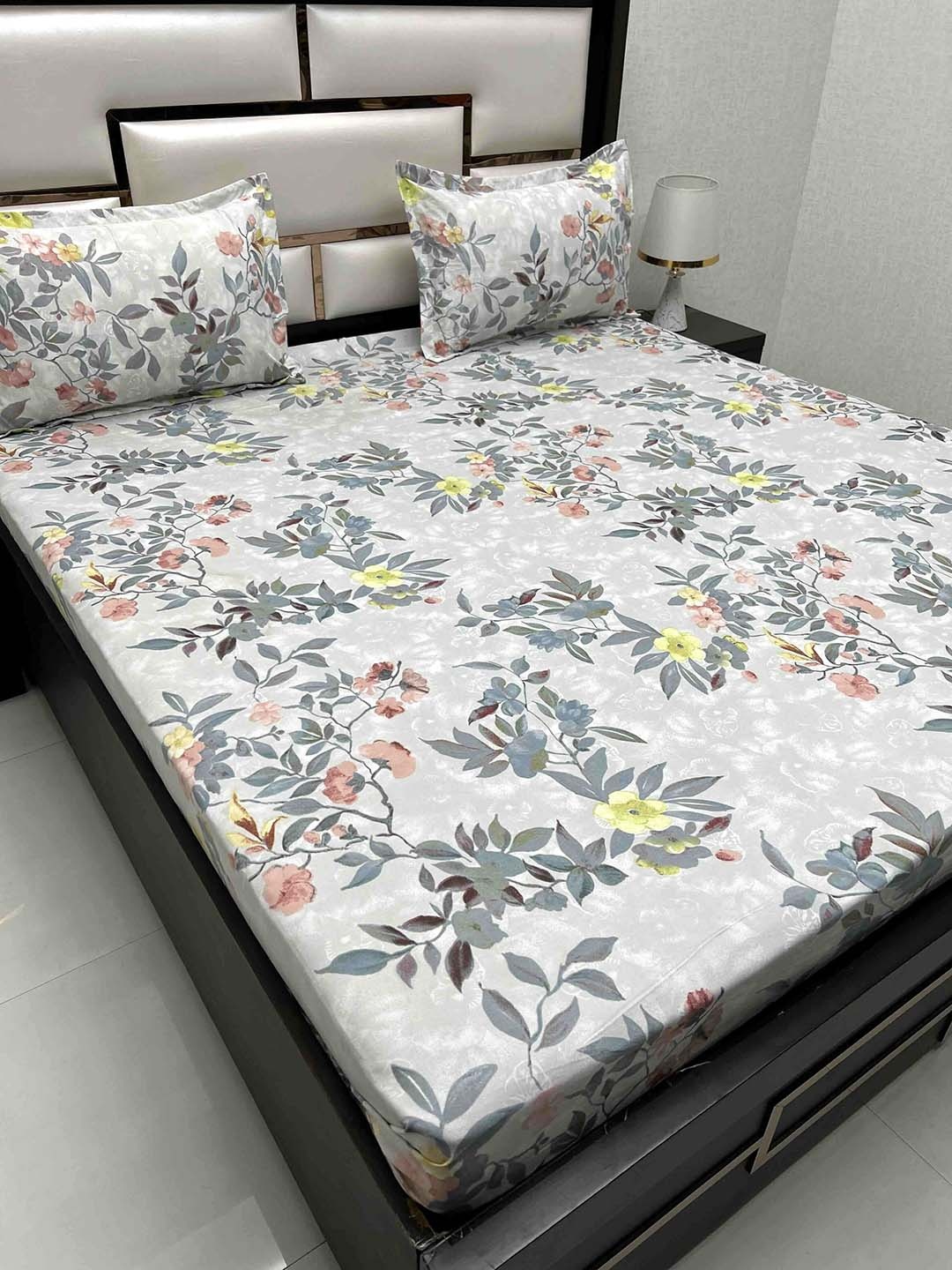 

Pure Decor Queen Size Double Bedsheet With 2 Pillow Covers 2.28m X 2.54m, Grey