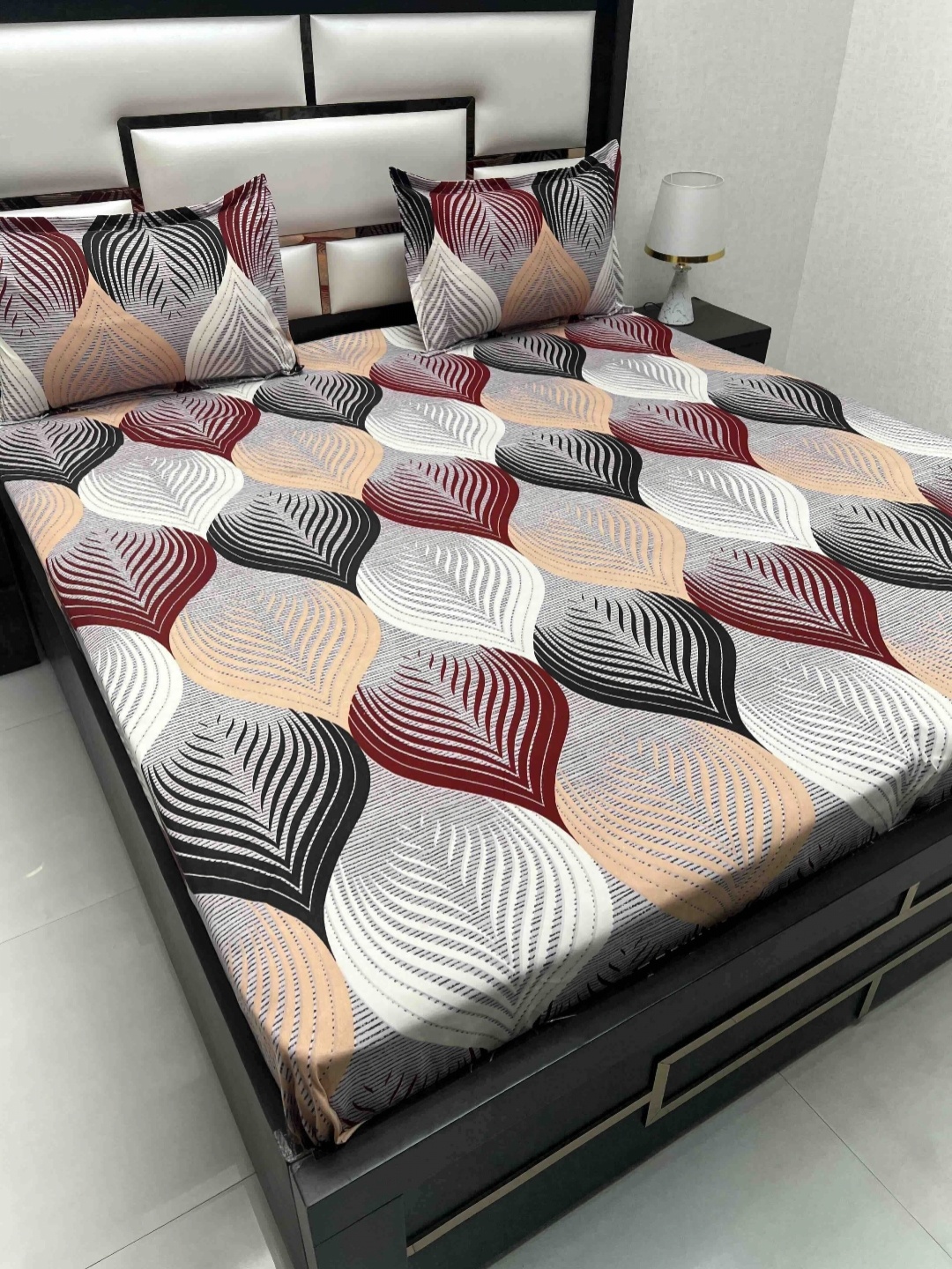 

Pure Decor Queen Size Double Bedsheet With 2 Pillow Covers 2.28m X 2.54m, Maroon