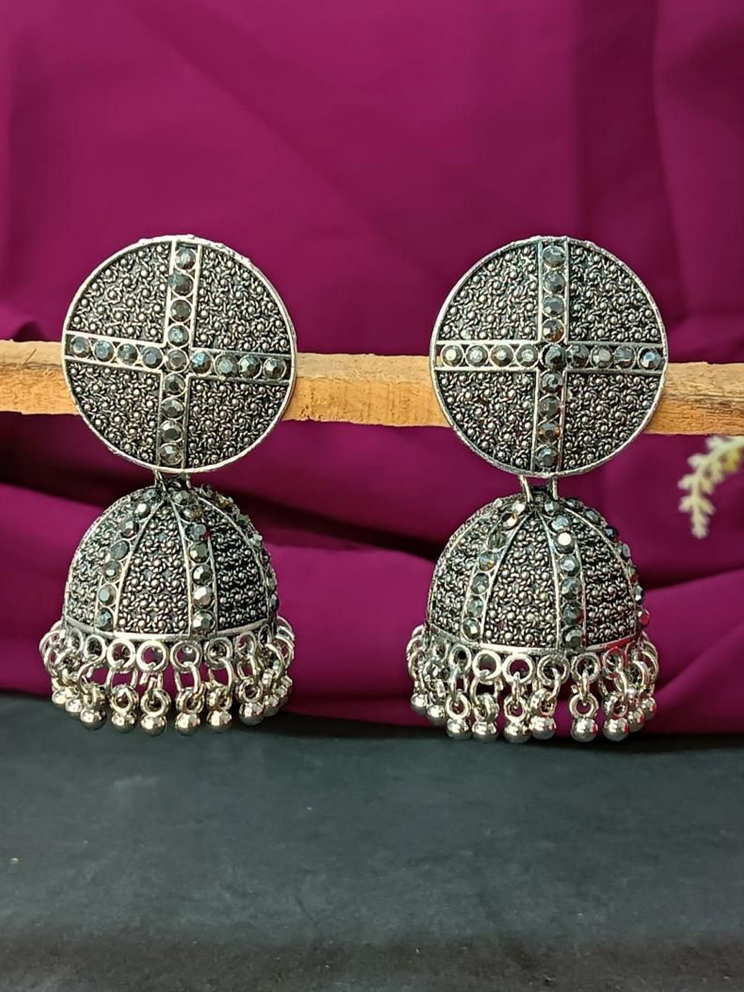 

Efulgenz Rhodium-Plated Contemporary Oxidised Jhumkas, Silver