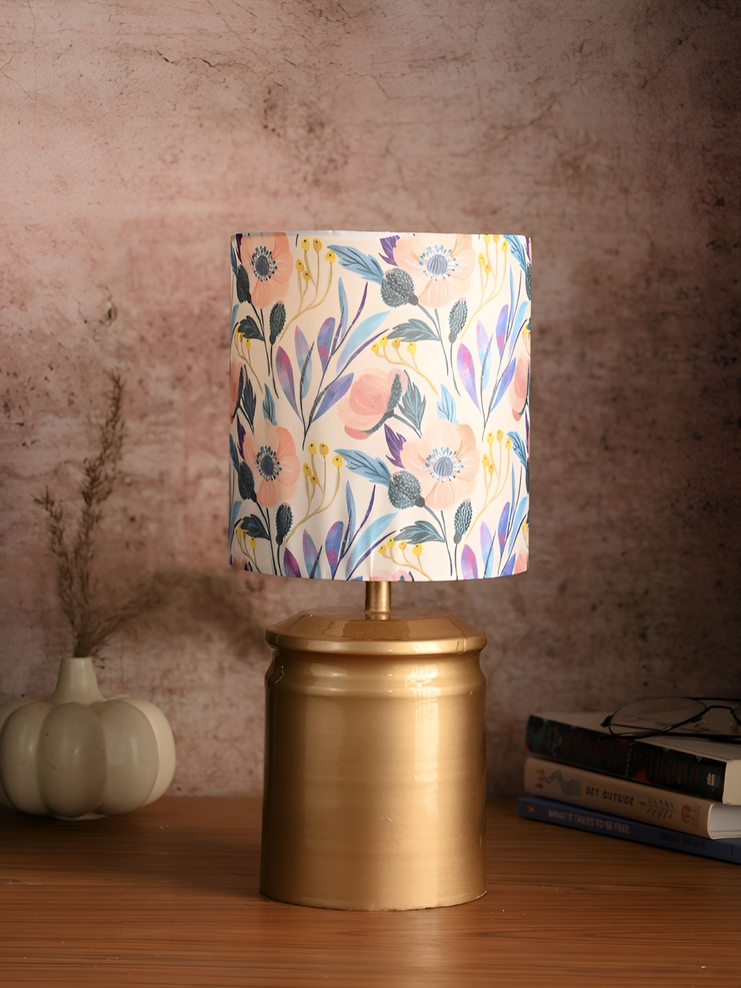 

green girgit Gold-Toned Printed Metal Cylindrical Shaped Table Lamp