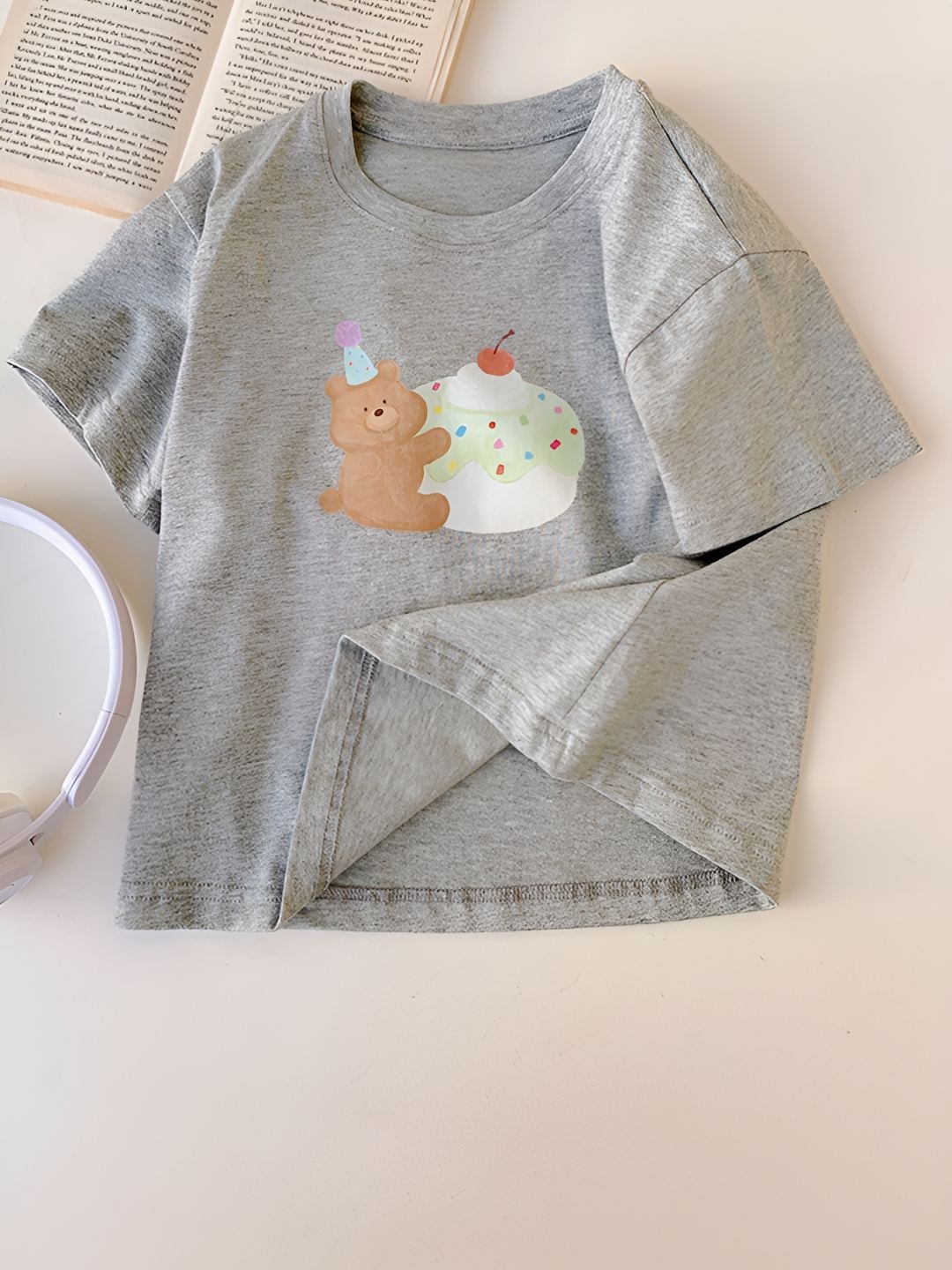 

LULU & SKY Girls Printed Extended Sleeves Applique T-shirt, Grey