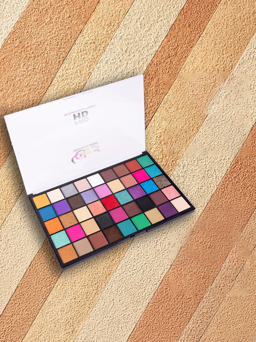 

Gorgeous Girl Pro HD 45 Shimmer Ultimate Eyeshadow Palette - 72 g - Shade- 02, Black
