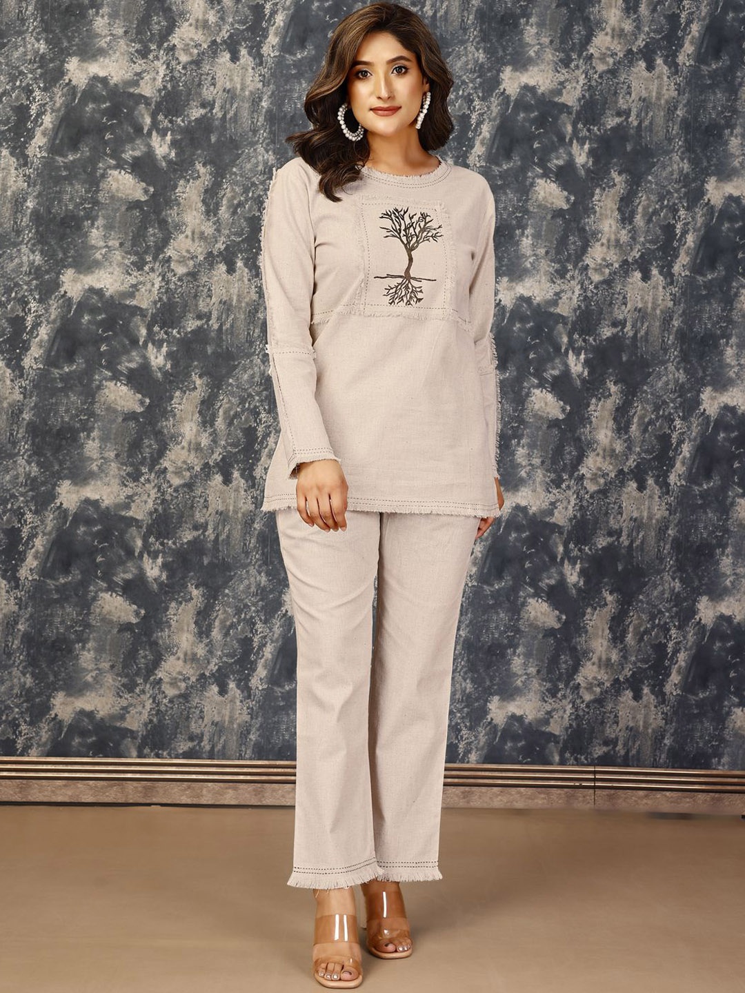 

Komarri U Floral Embroidered Long Sleeves Top With Trousers, Beige