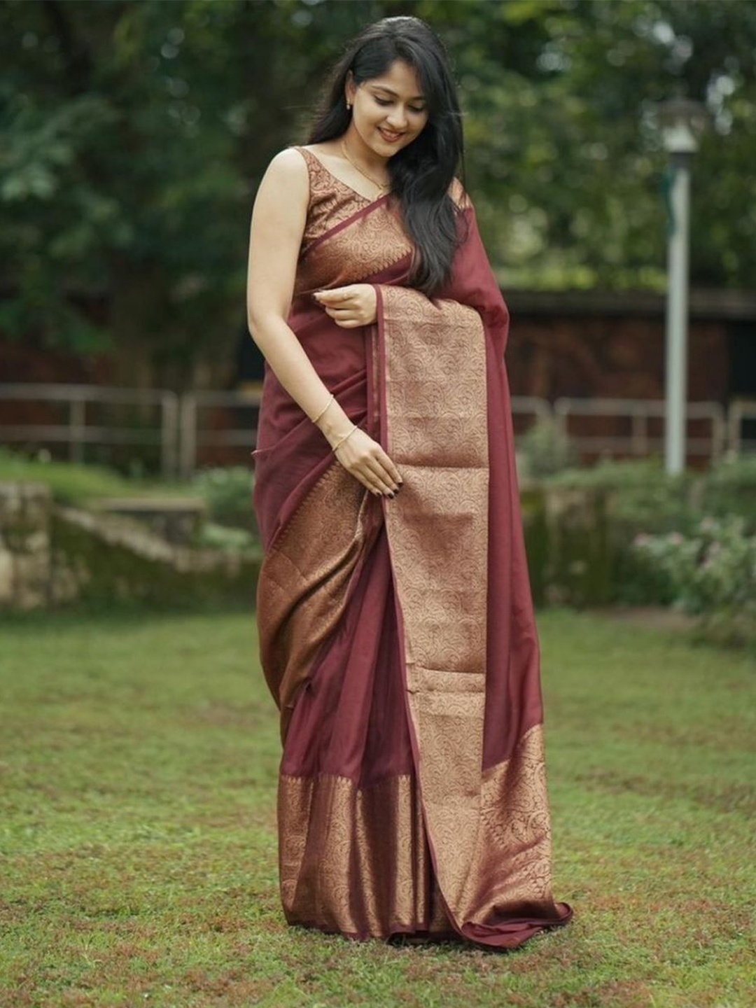 

Areca Designer Woven Design Zari Pure Silk Banarasi Saree, Maroon