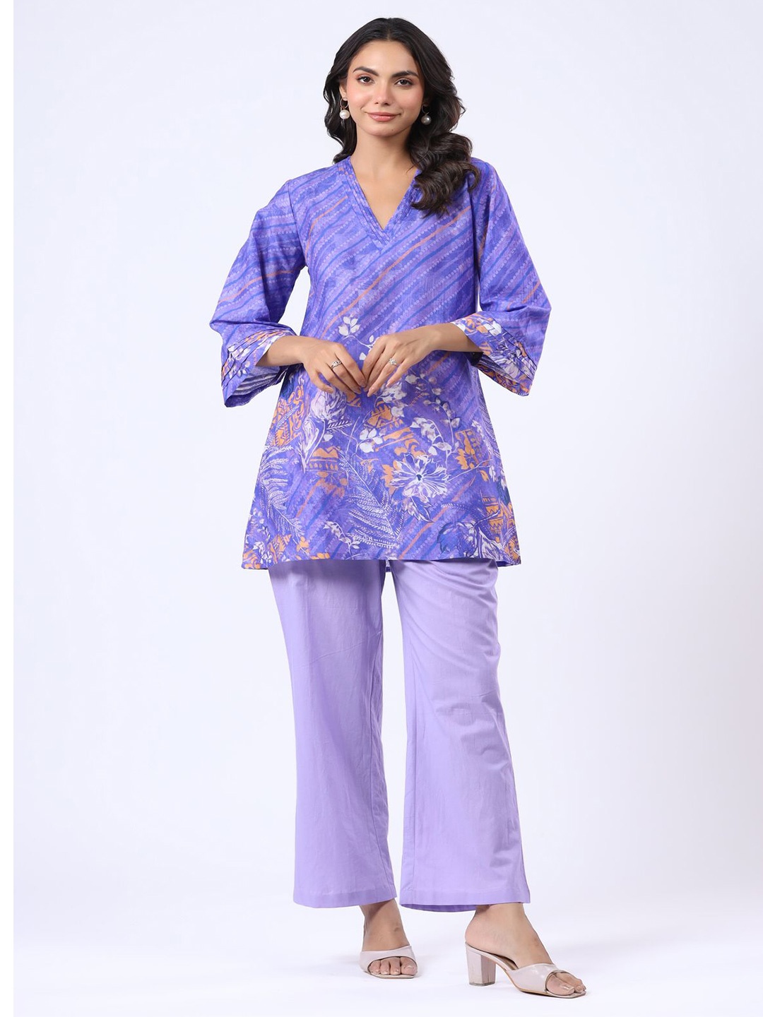 

JISORA Floral Printed Pure Cotton V-Neck Tunic With Trouser, Blue