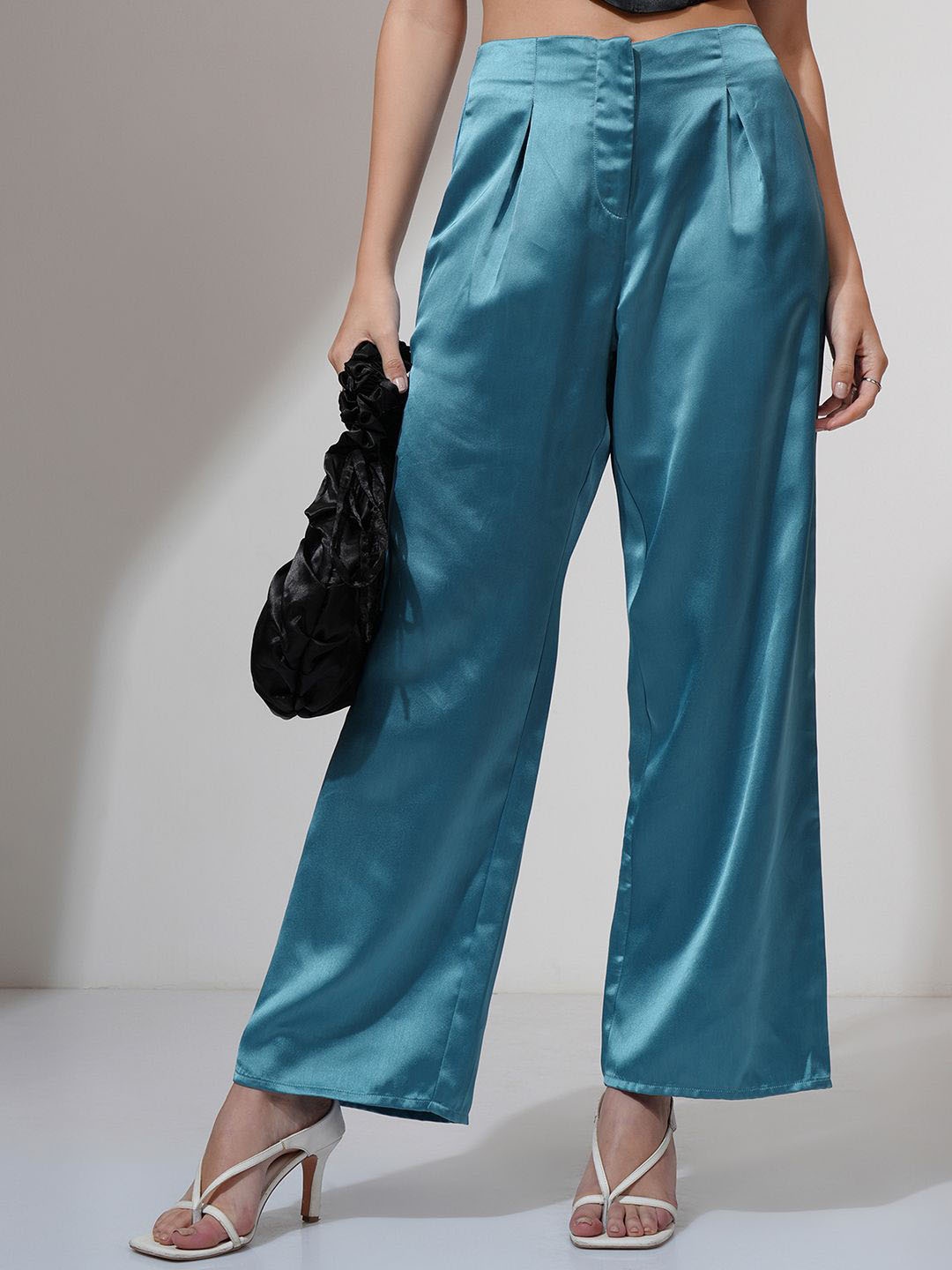 

ESPYR By Tokyo Talkies Women Flared Pleated Trousers, Blue