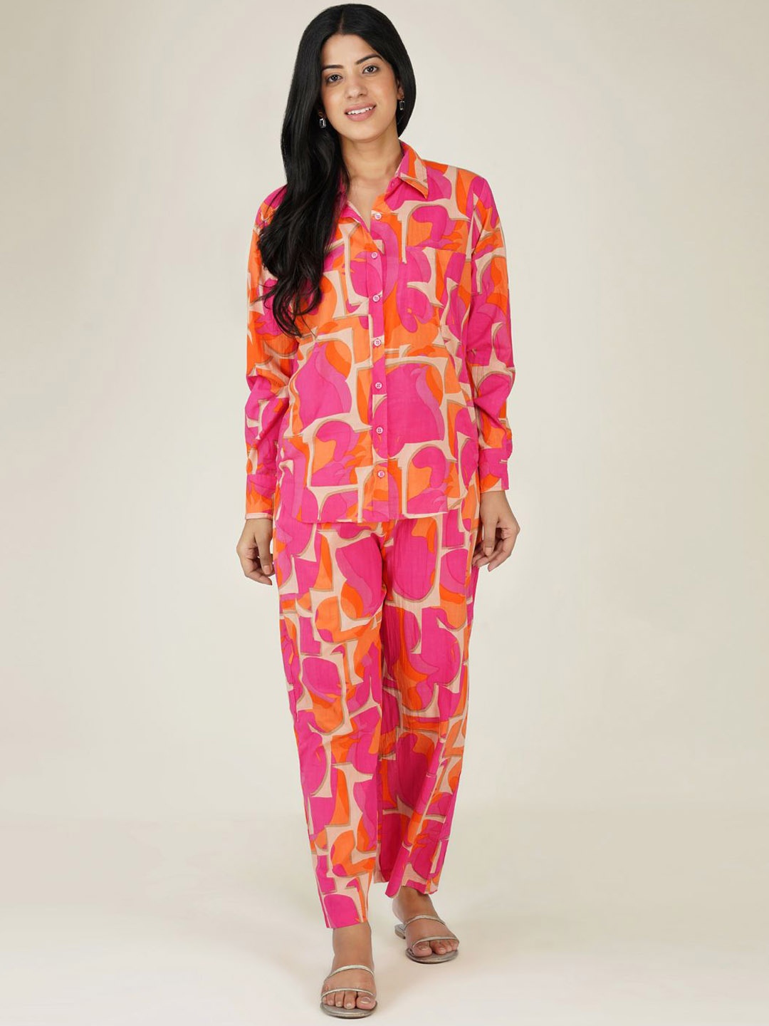 

SPARSA Abstract Printed Spread Collar Cuffed Sleeves Pure Cotton Shirt & Palazzos, Pink