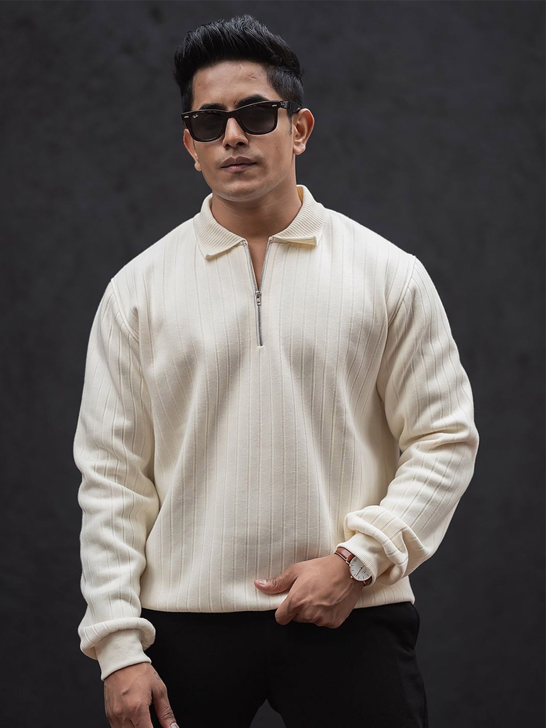 

Powerlook Men Polo Collar T-shirt, Off white