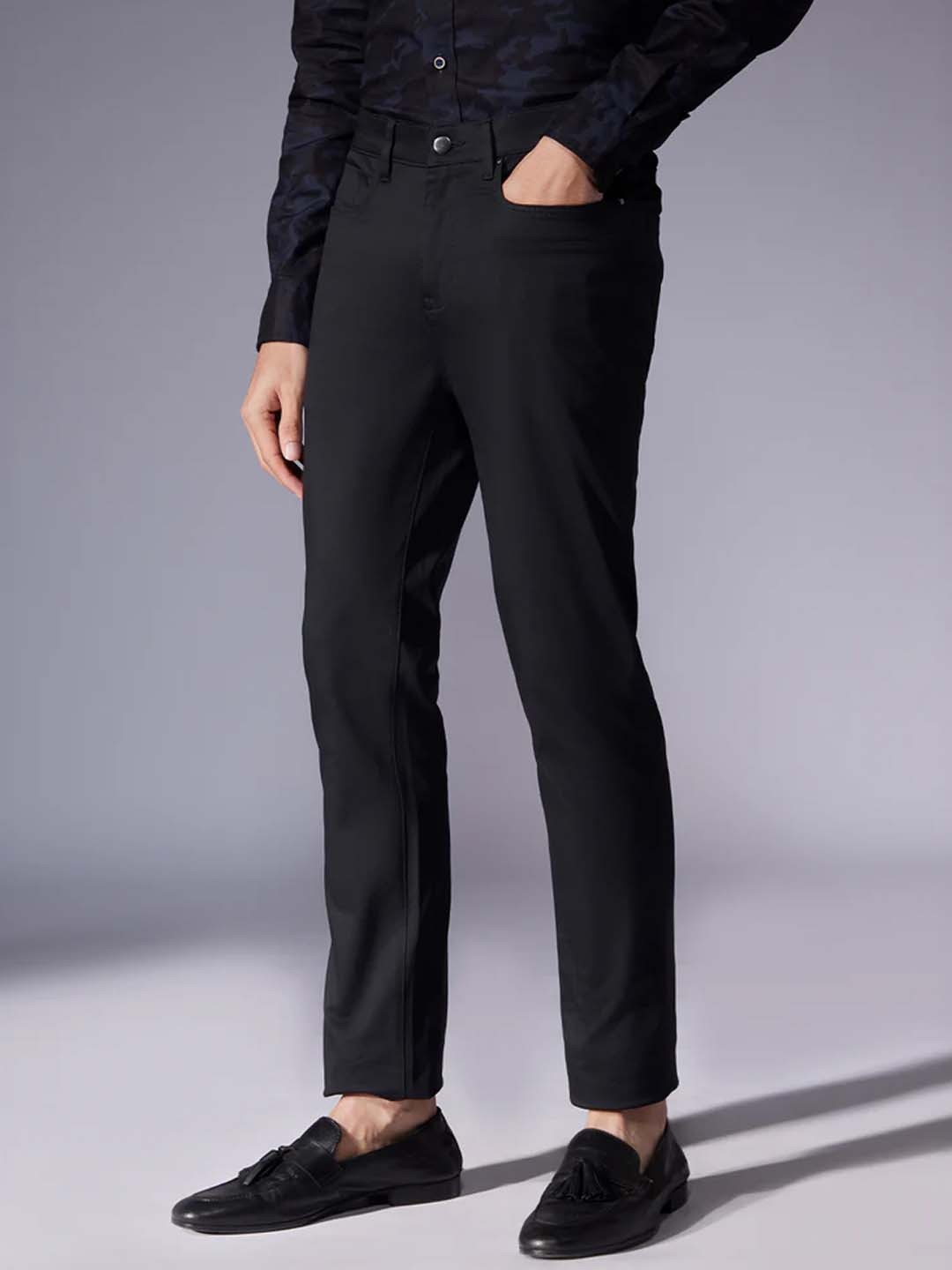 

Bombay Shirt Company Men Tailored 5 Pocket Stretch Jeans, Black