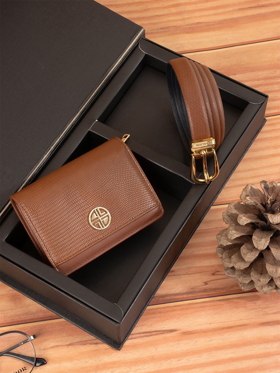 

Carlton London Women Accessory Gift Set Comes with a box, Black