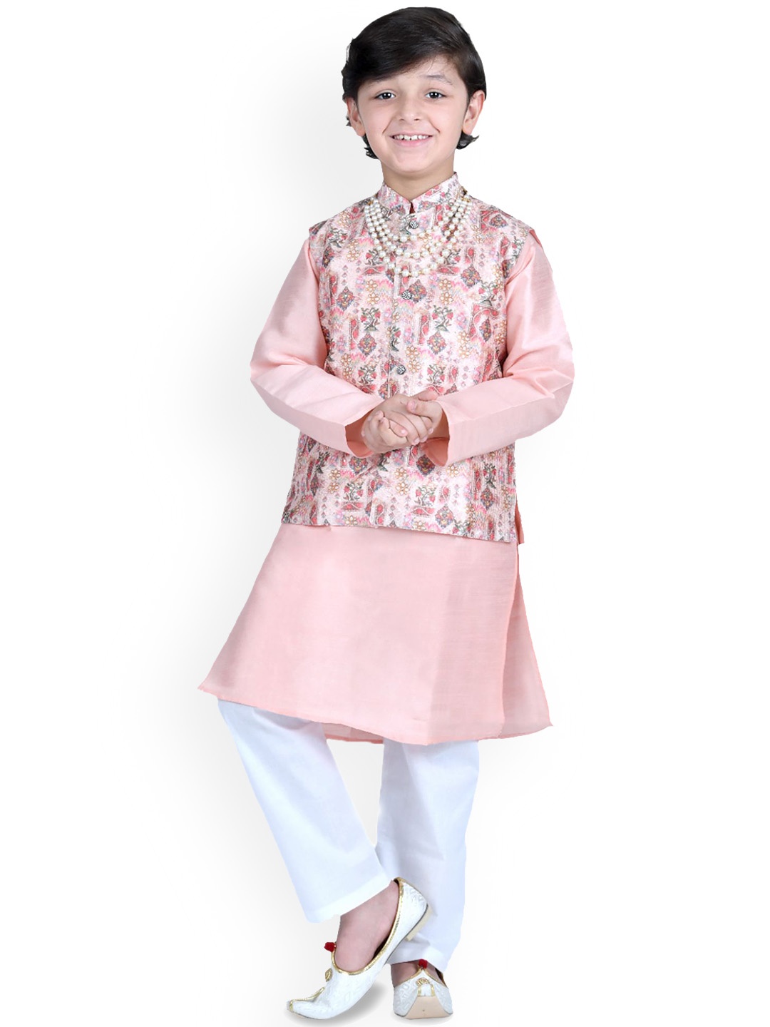 

itsmycostume Boys Mandarin Collar Pure Cotton Straight Kurta With Trouser & Nehru Jacket, Peach