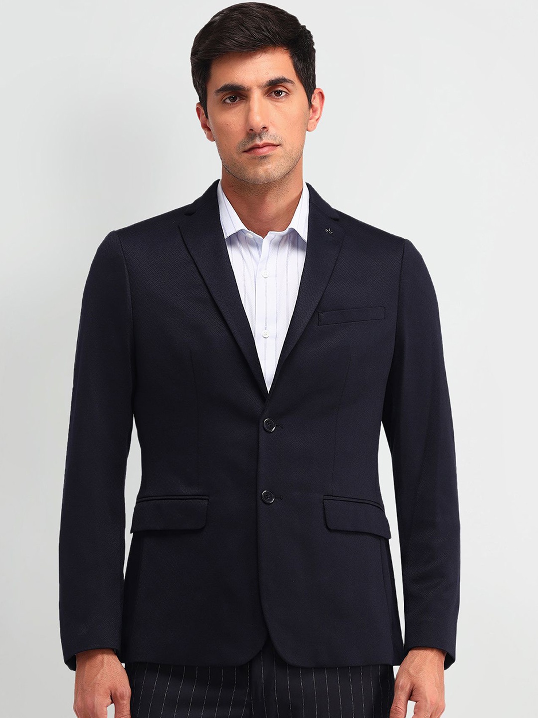 

Arrow Self Design Slim Fit Single Breasted Formal Blazer, Navy blue
