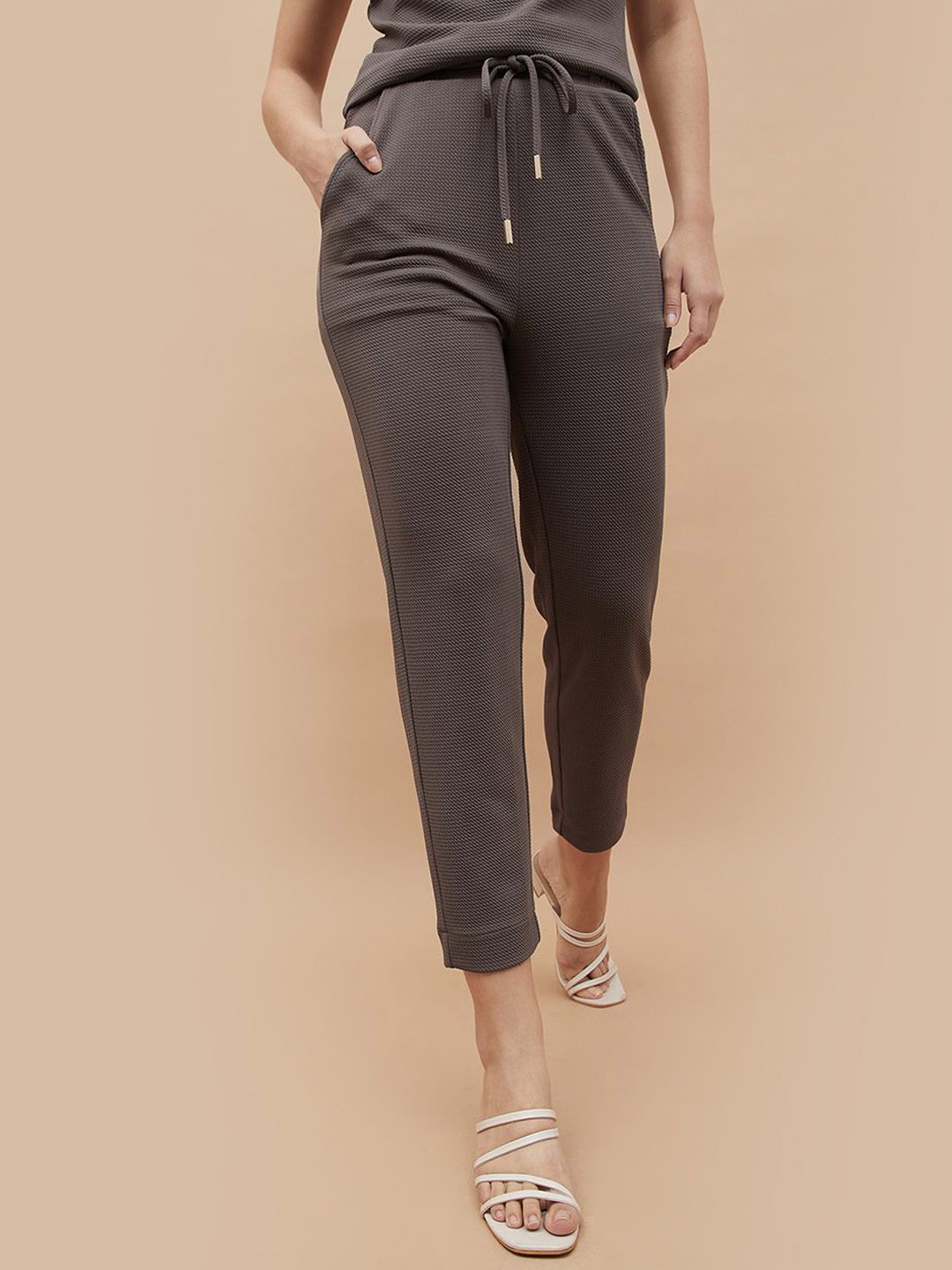 

CODE by Lifestyle Women Textured Regular Fit Trousers, Brown