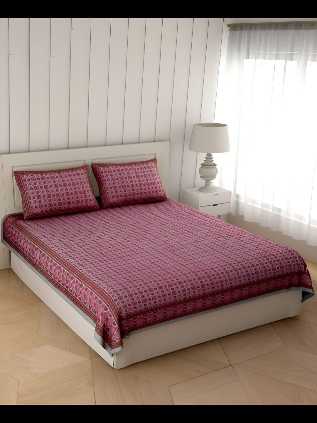 

BED-SHEET.COM Brown & Pink Ethnic Motifs 180 TC King Bedsheet with 2 Pillow Covers