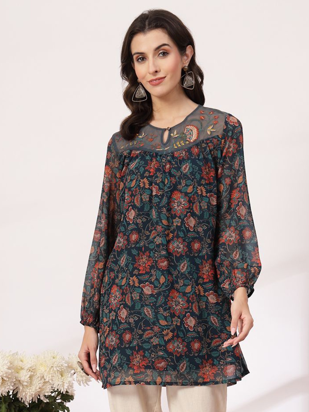 

Nayam By Lakshita Women Floral Printed Thread Work Kurti, Teal