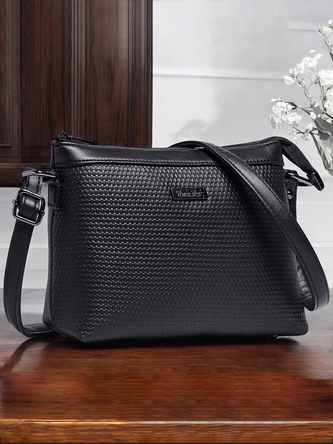 

WOMEN MARKS PU Sling Bag with Quilted, Black