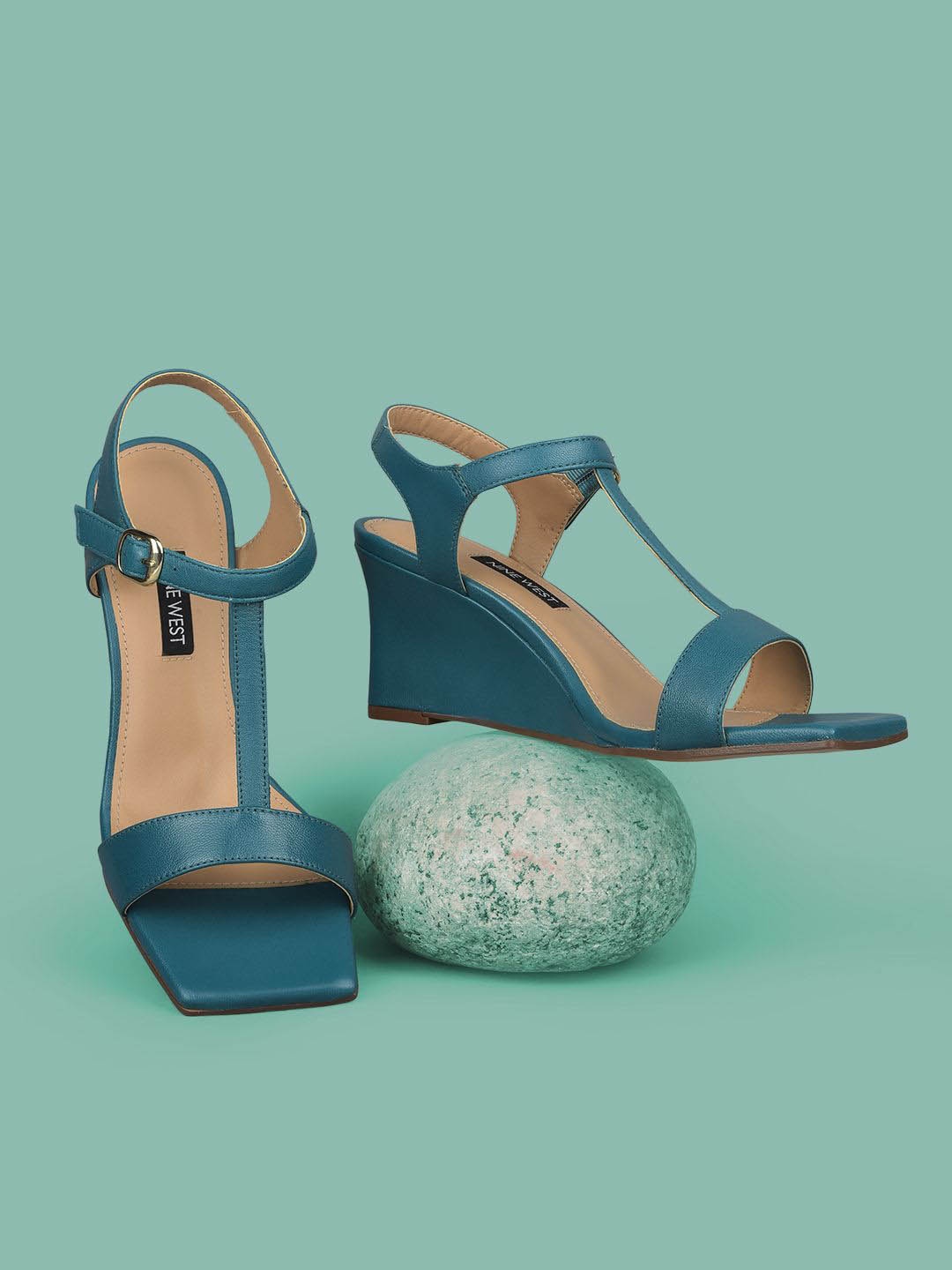 

Nine West Women PU Casual Wedge Sandals, Green