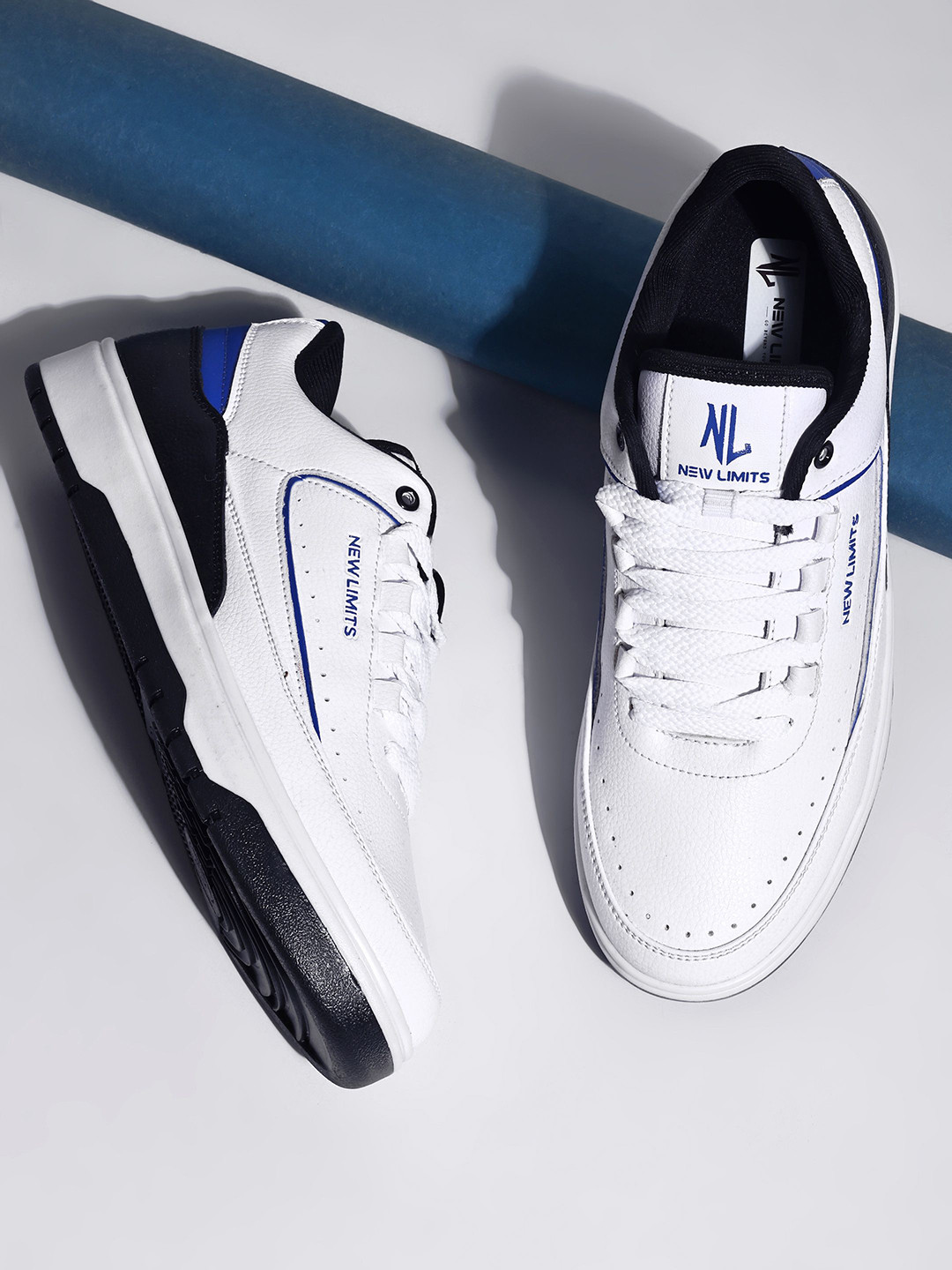 

NEW LIMITS Men Lace-Ups Sneakers, White