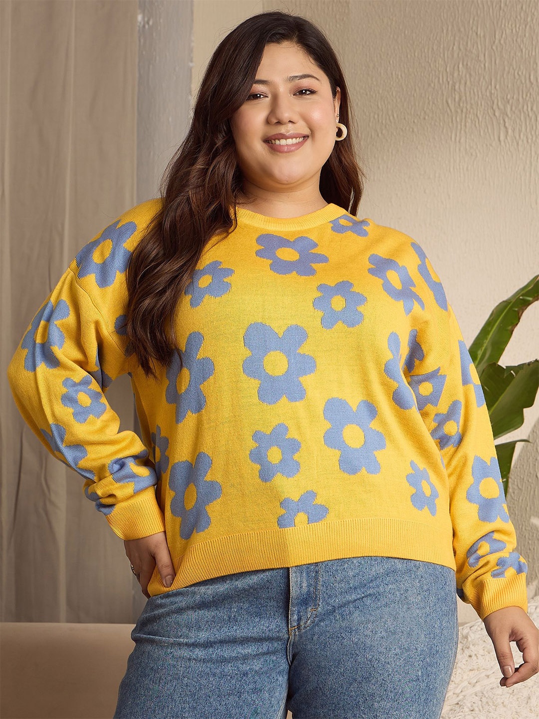 

Berrylush Curve Women Plus Size Floral Pullover, Yellow