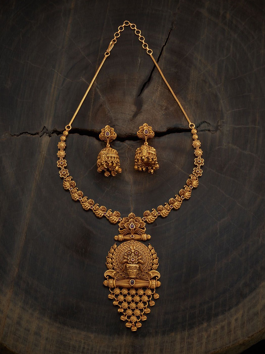 

Kushal's Fashion Jewellery Gold-Plated Stone-Studded & Beaded Antique Necklace & Earrings