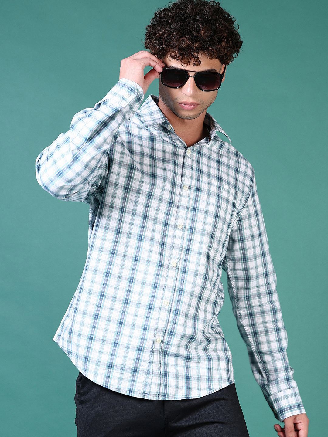 

V-Mart Men Gingham Checks Opaque Checked Casual Shirt, Sea green