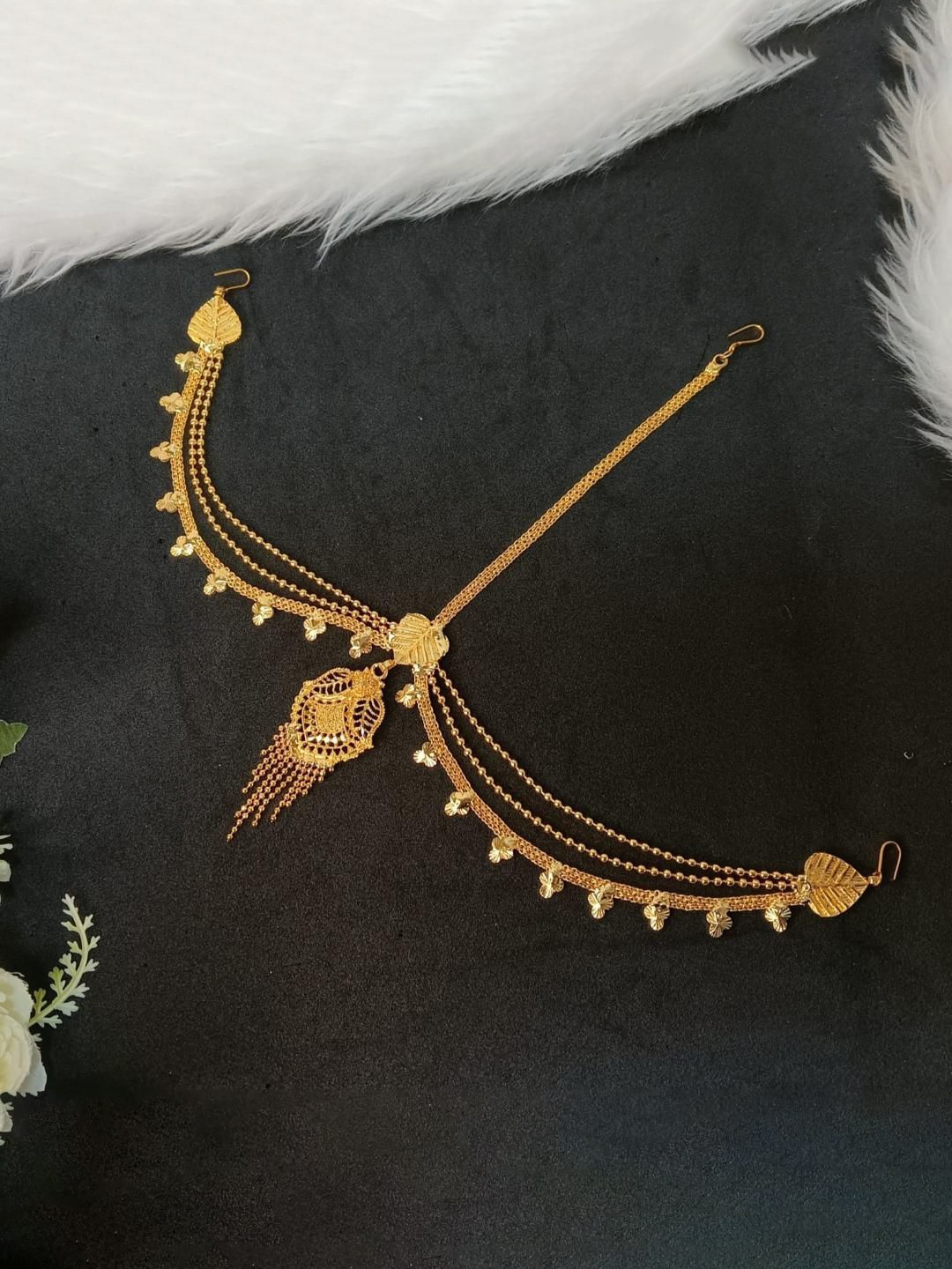 

Efulgenz Gold-Plated Antique Matha Patti