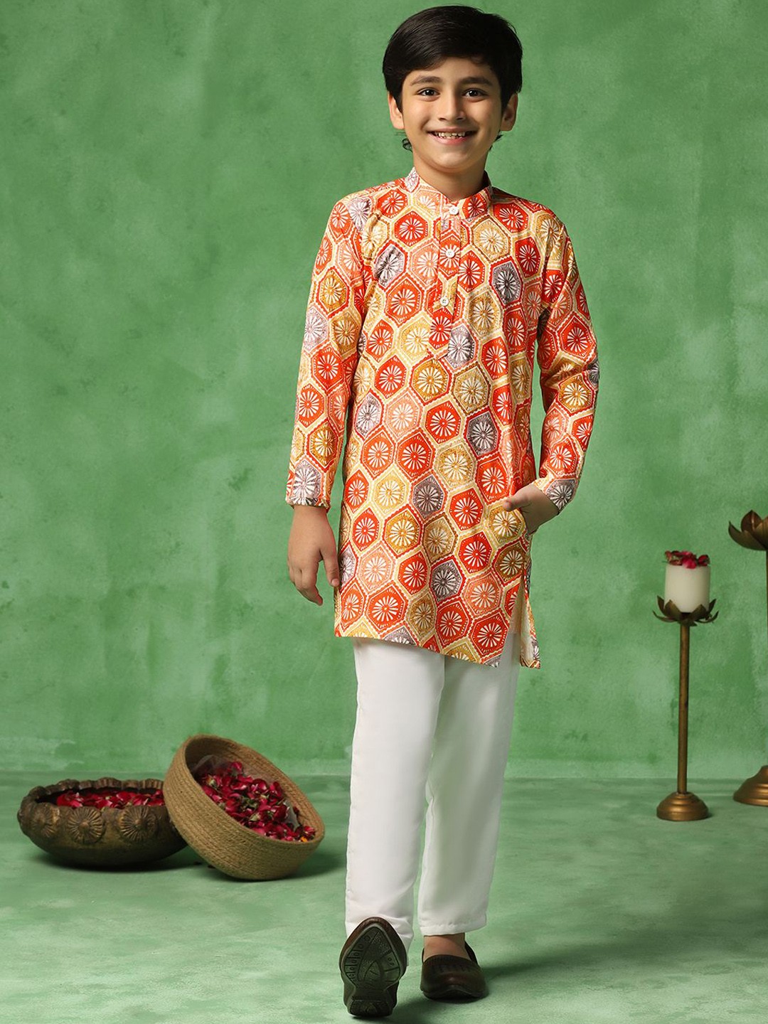 

FASHION DREAM Boys Floral Printed Mandarin Collar Straight Kurta With Trousers, Orange
