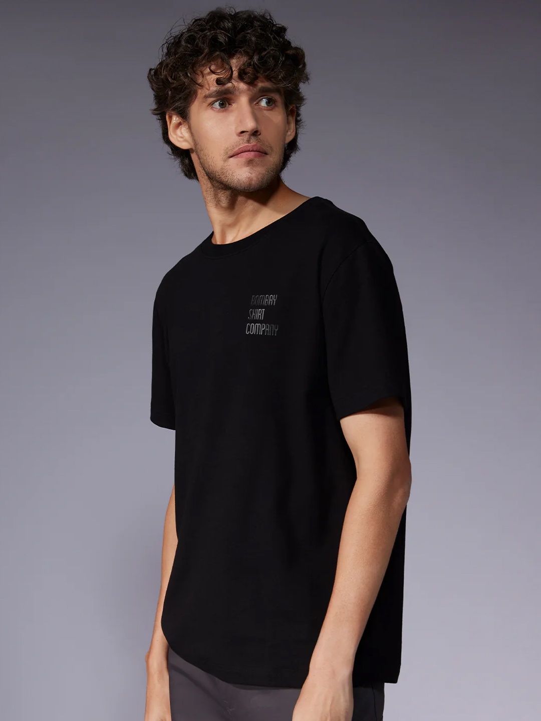 

Bombay Shirt Company Men Brand Logo Applique T-shirt, Black