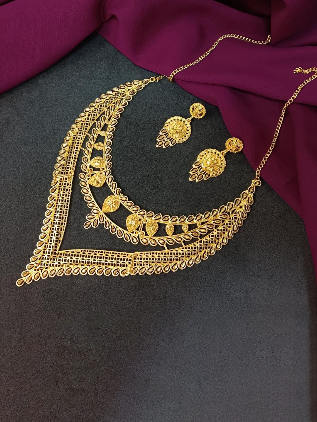 

Efulgenz Gold-Plated Layered Jewellery Set