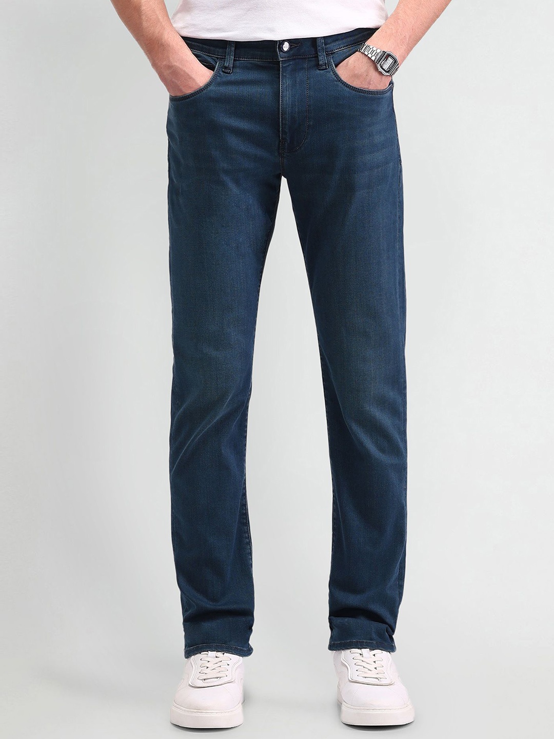 

Arrow New York Men Urban Slim Fit Light Fade Stretchable Jeans, Blue