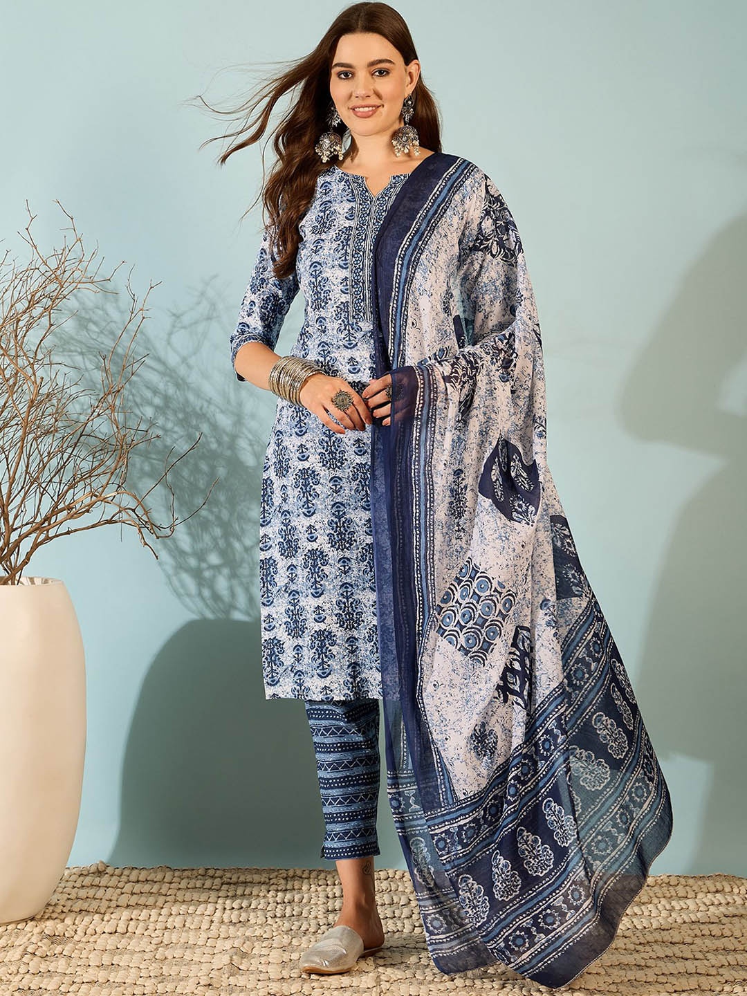 

DIVASTRI Ethnic Motifs Printed Notch Neck Pure Cotton Straight Kurta With Trouser& Dupatta, Blue