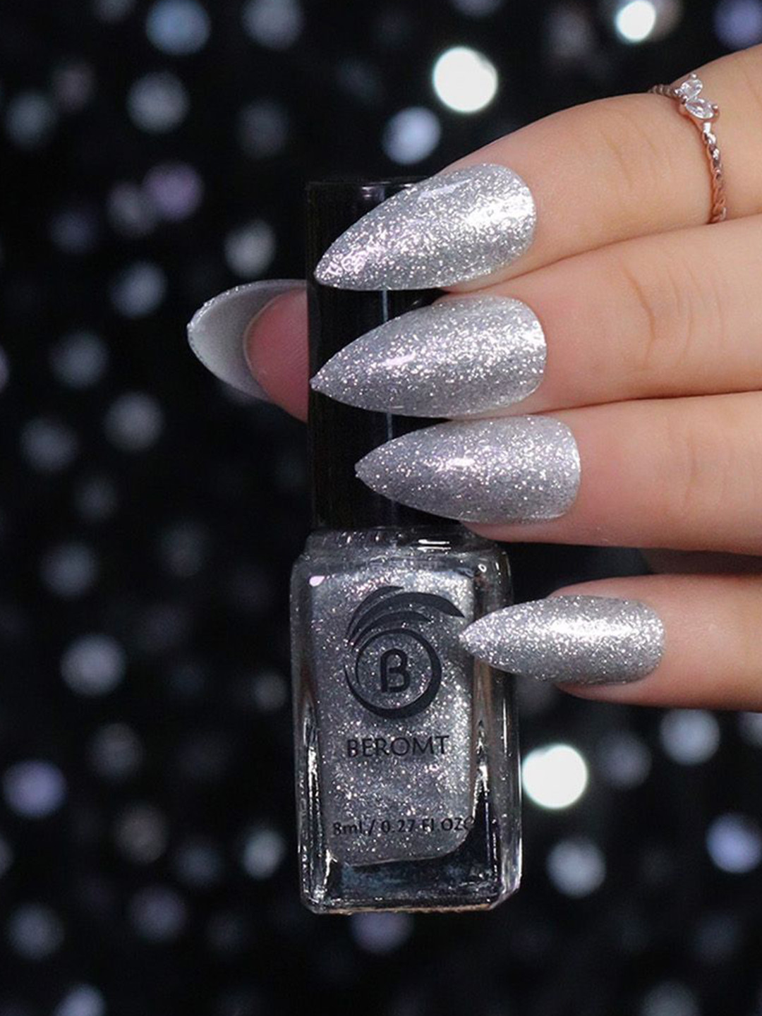 

BEROMT Reflective Glitter Quick Dry Nail Polish- 8 ml- BNP 319 - Grey