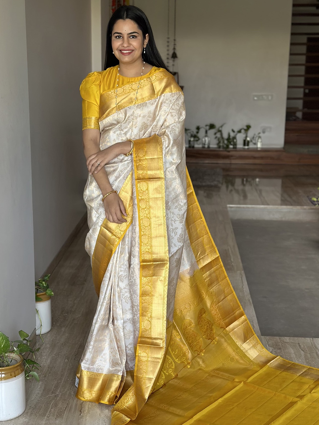 

Areca Designer Woven Design Pure Silk Banarasi Saree, Cream