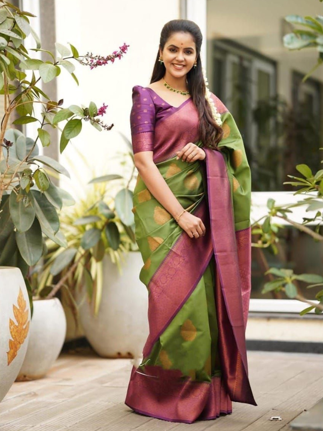 

Areca Designer Floral Zari Pure Silk Designer Banarasi Saree, Olive