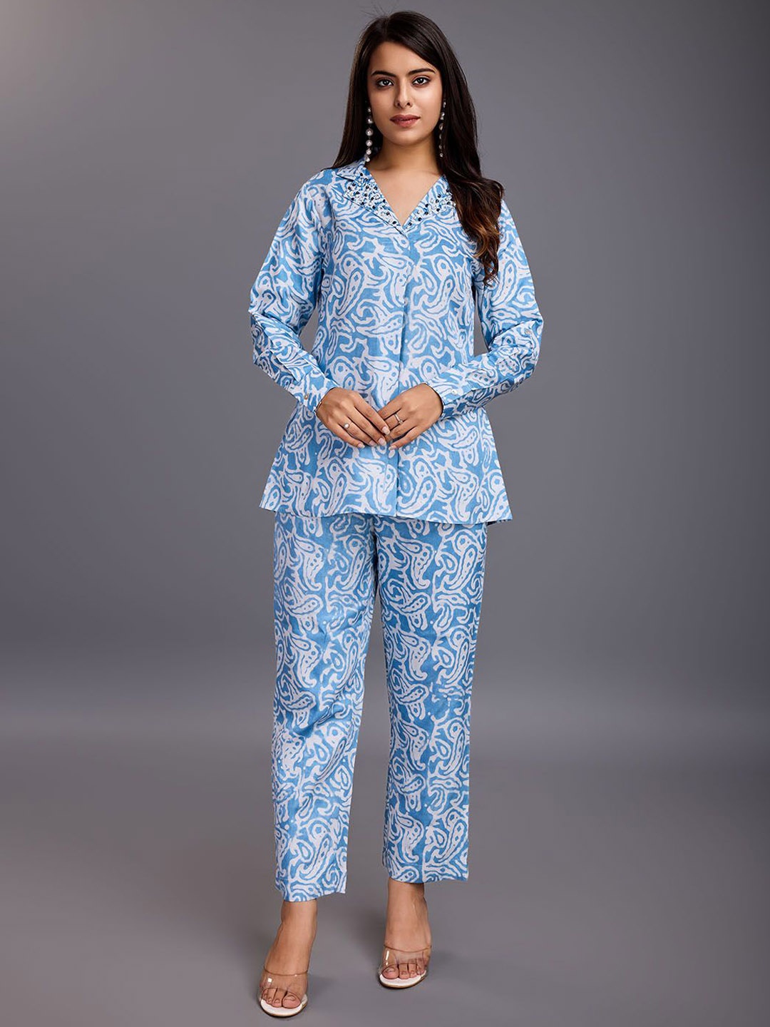 

Komarri U Paisley Printed Shirt Collar Top With Trousers, Blue