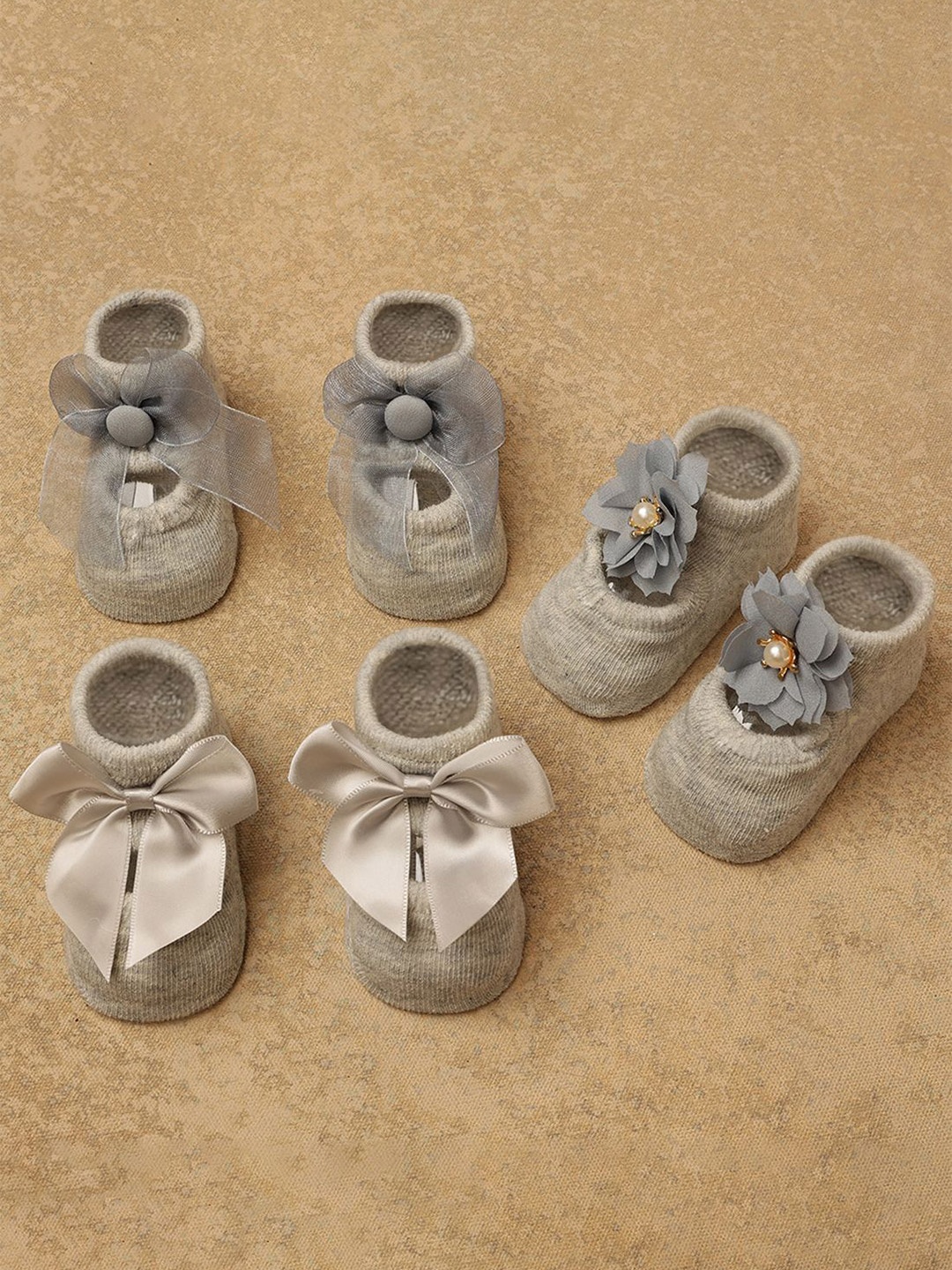 

One Friday Kids Set Of 2 Knitted Booties, Grey