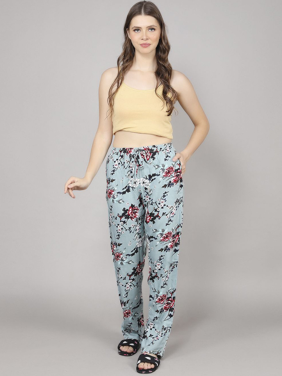 

evolove Women Printed Mid-Rise Straight Lounge Pants, Green