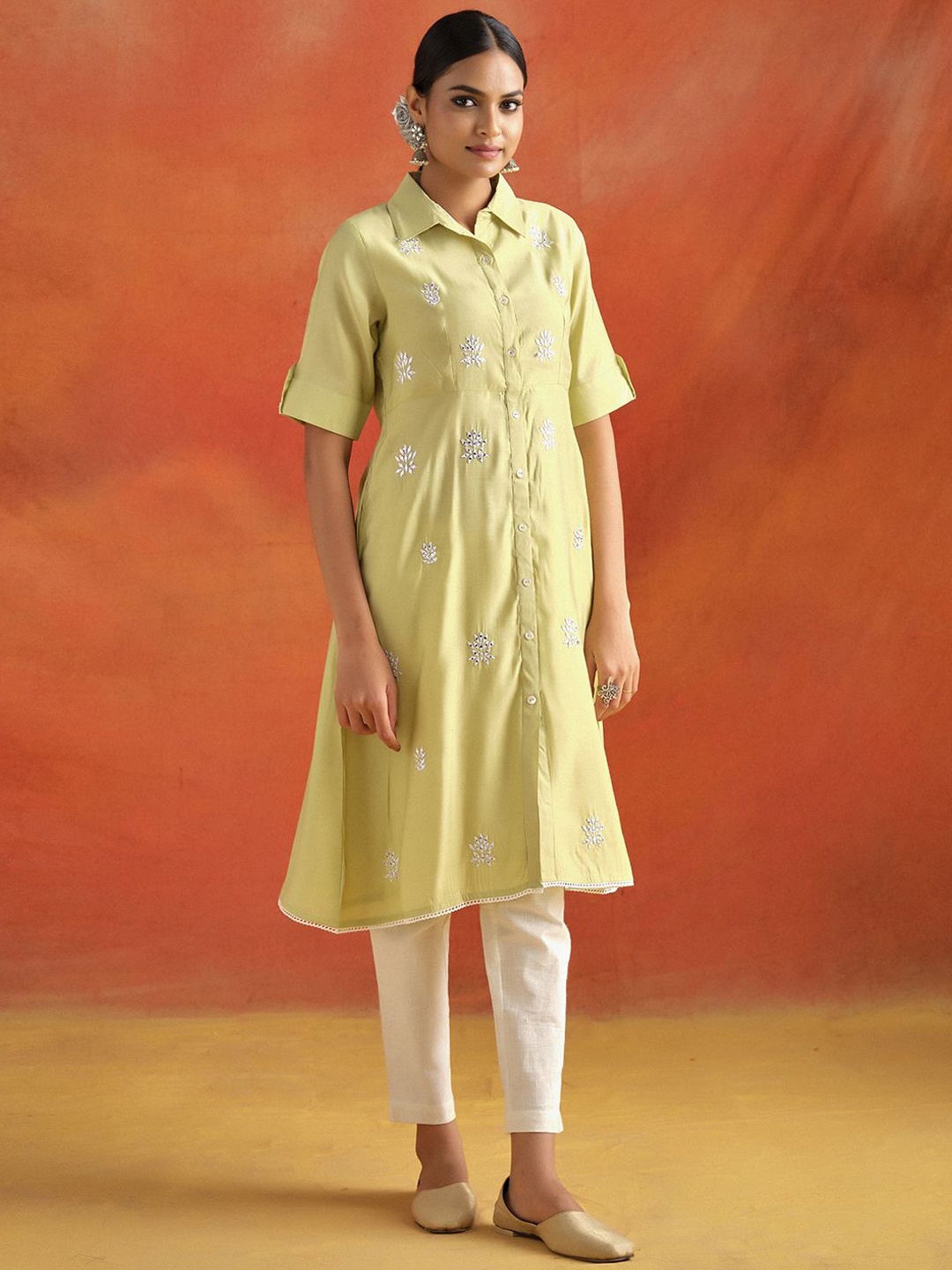 

Jaipur Kurti Floral Embroidered Mirror Work A-Line Kurta, Lime green