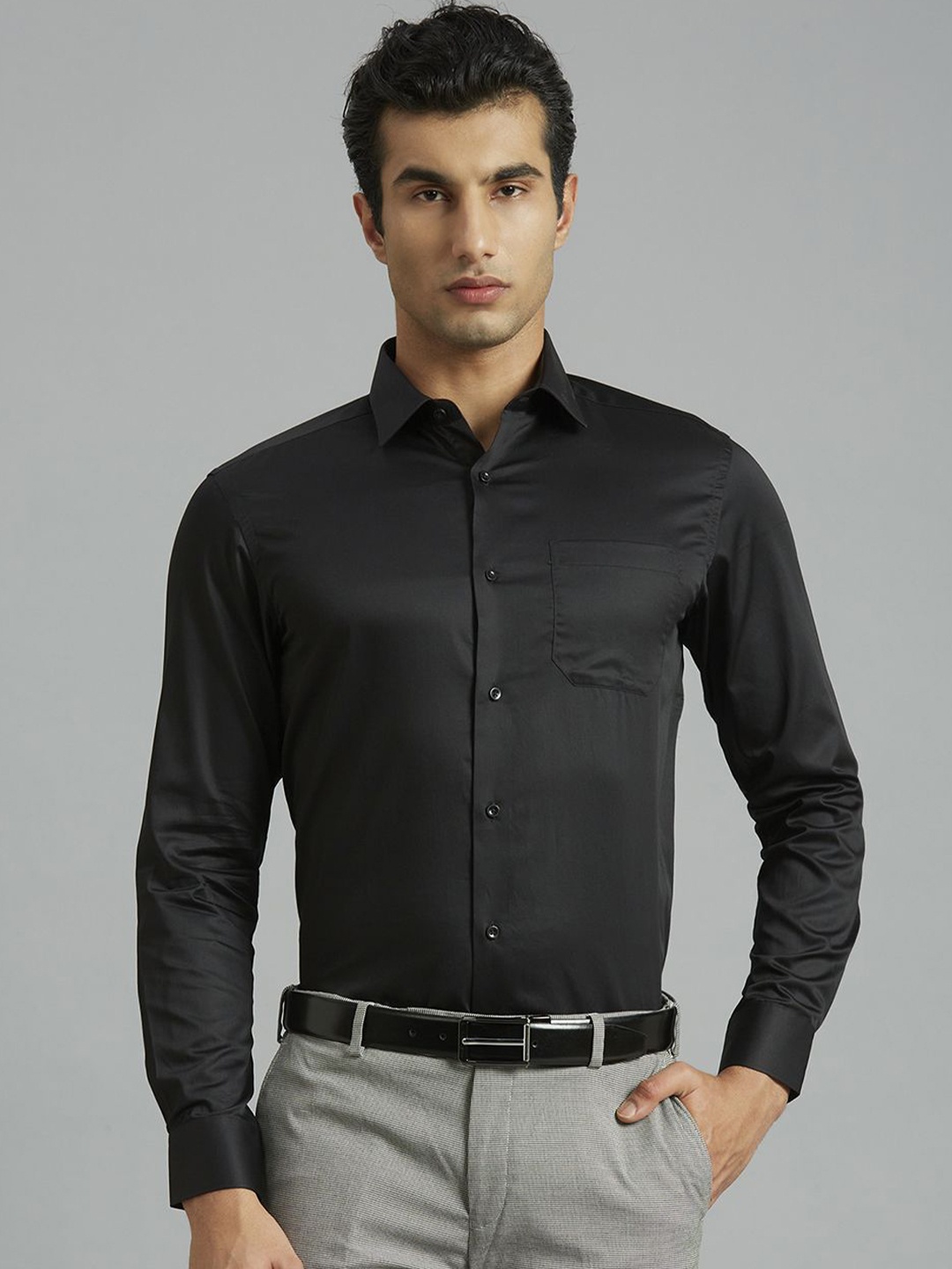 

Reid & Taylor Men Classic Opaque Formal Shirt, Black