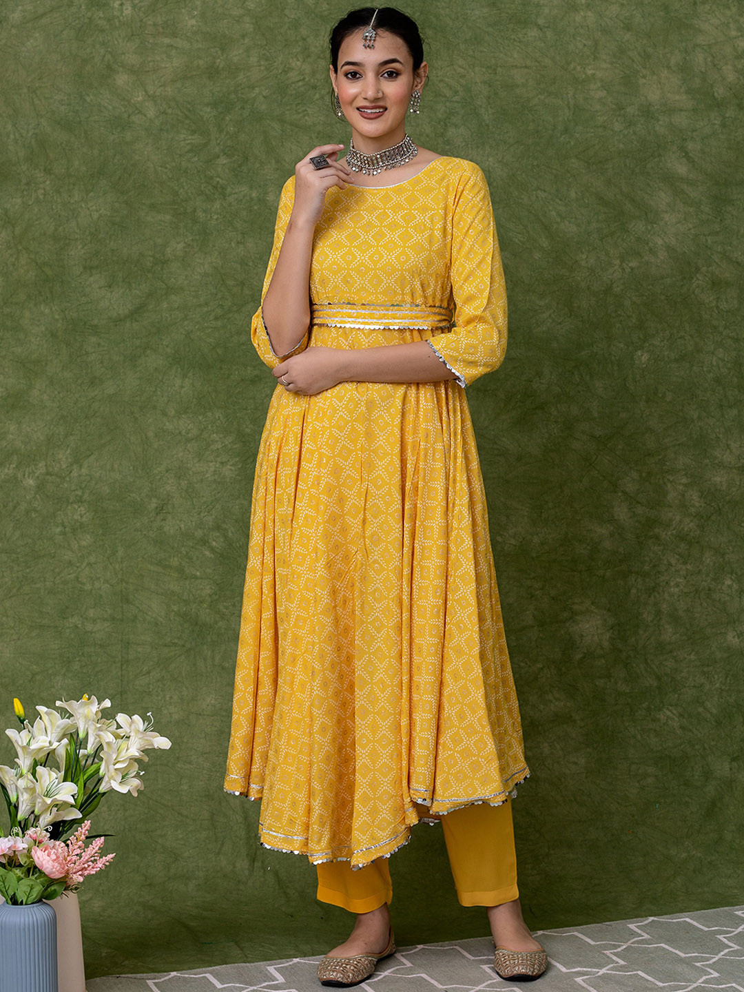 

HERE&NOW Geometric Printed Regular Anarkali Kurta with Trousers, Yellow