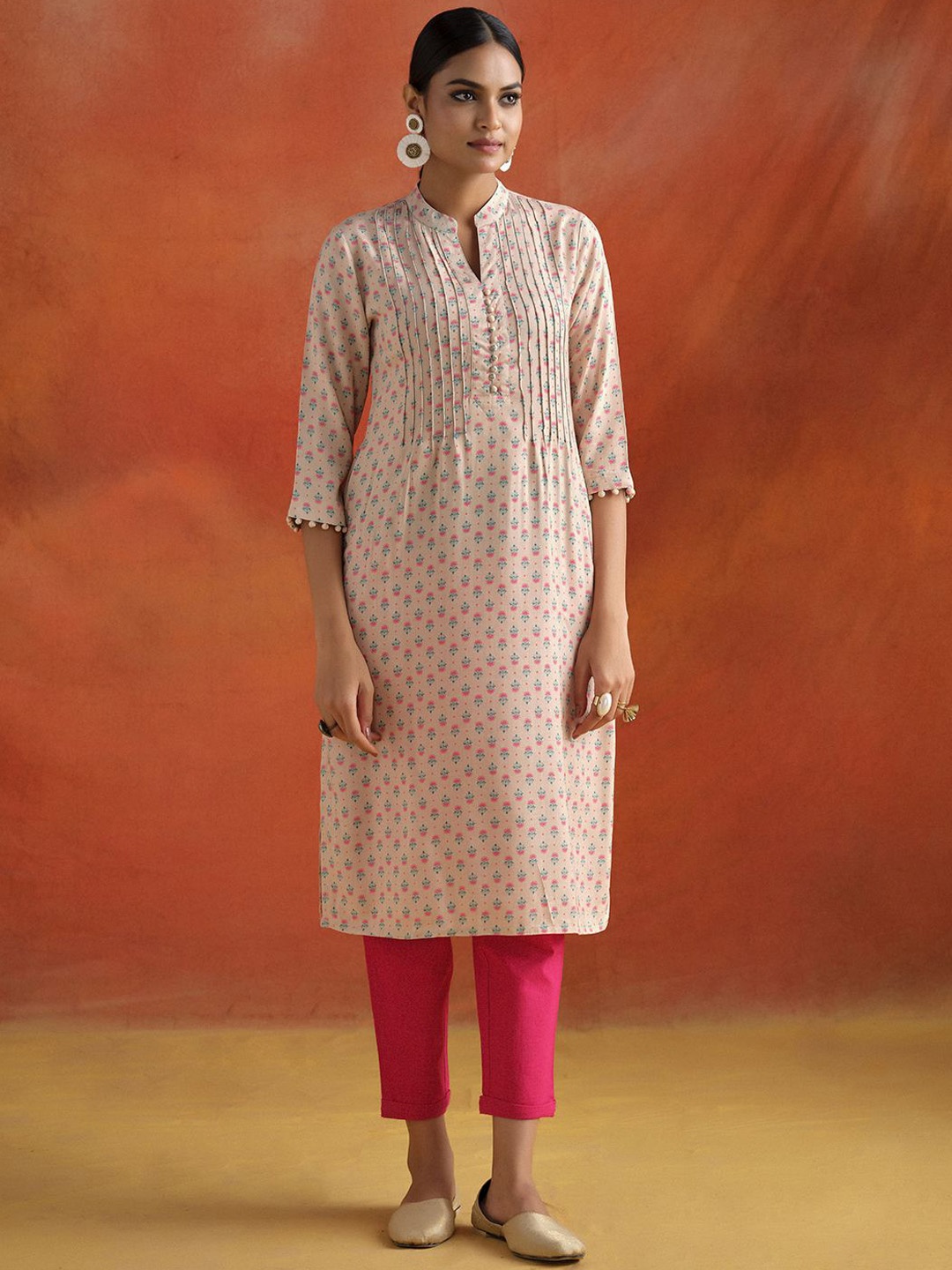 

Jaipur Kurti Floral Printed Mandarin Collar Pleated Straight Kurta, Beige