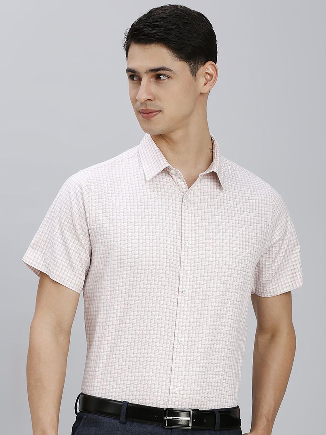 

Reid & Taylor Men Slim Fit Opaque Checked Formal Shirt, White