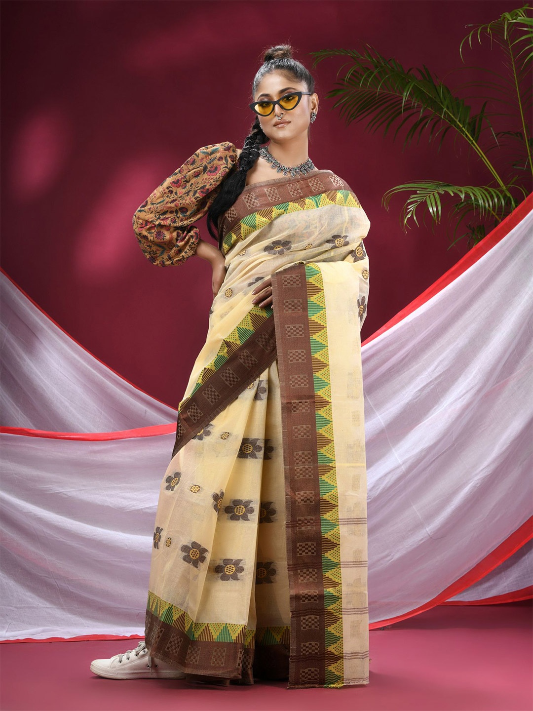 

TANTLOOM Woven Design Pure Cotton Saree, Brown