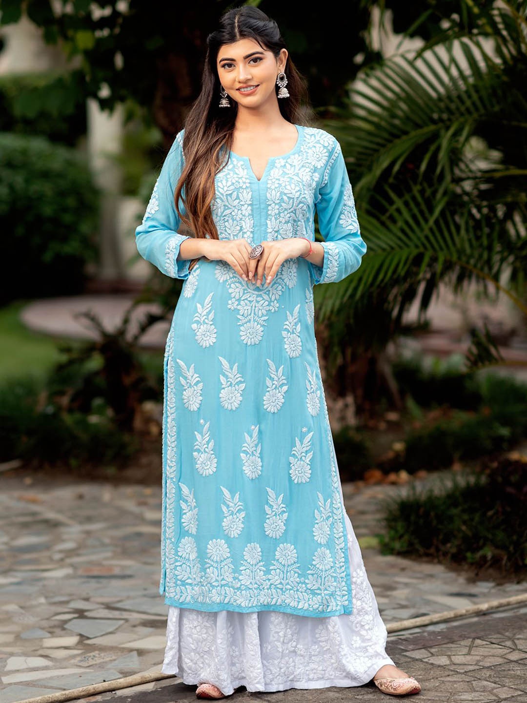 

The Chikan Label Ethnic Motifs Embroidered Chikankari Straight Kurta, Blue