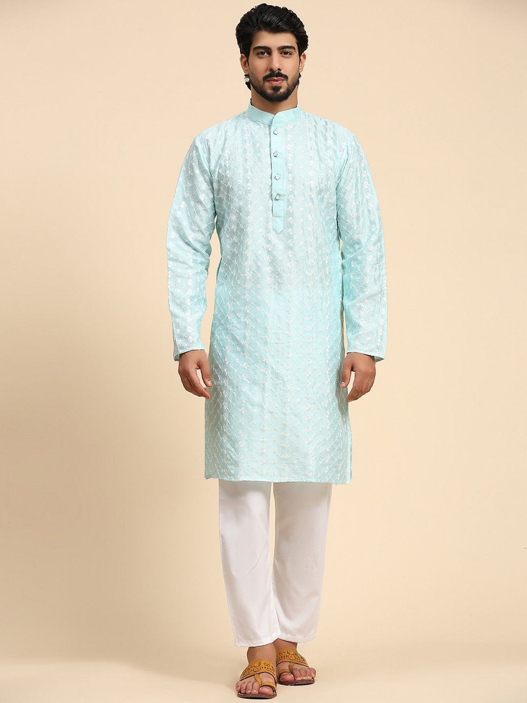 

SKAVIJ Floral Embroidered Thread Work Kurta with Pyjama, Turquoise blue